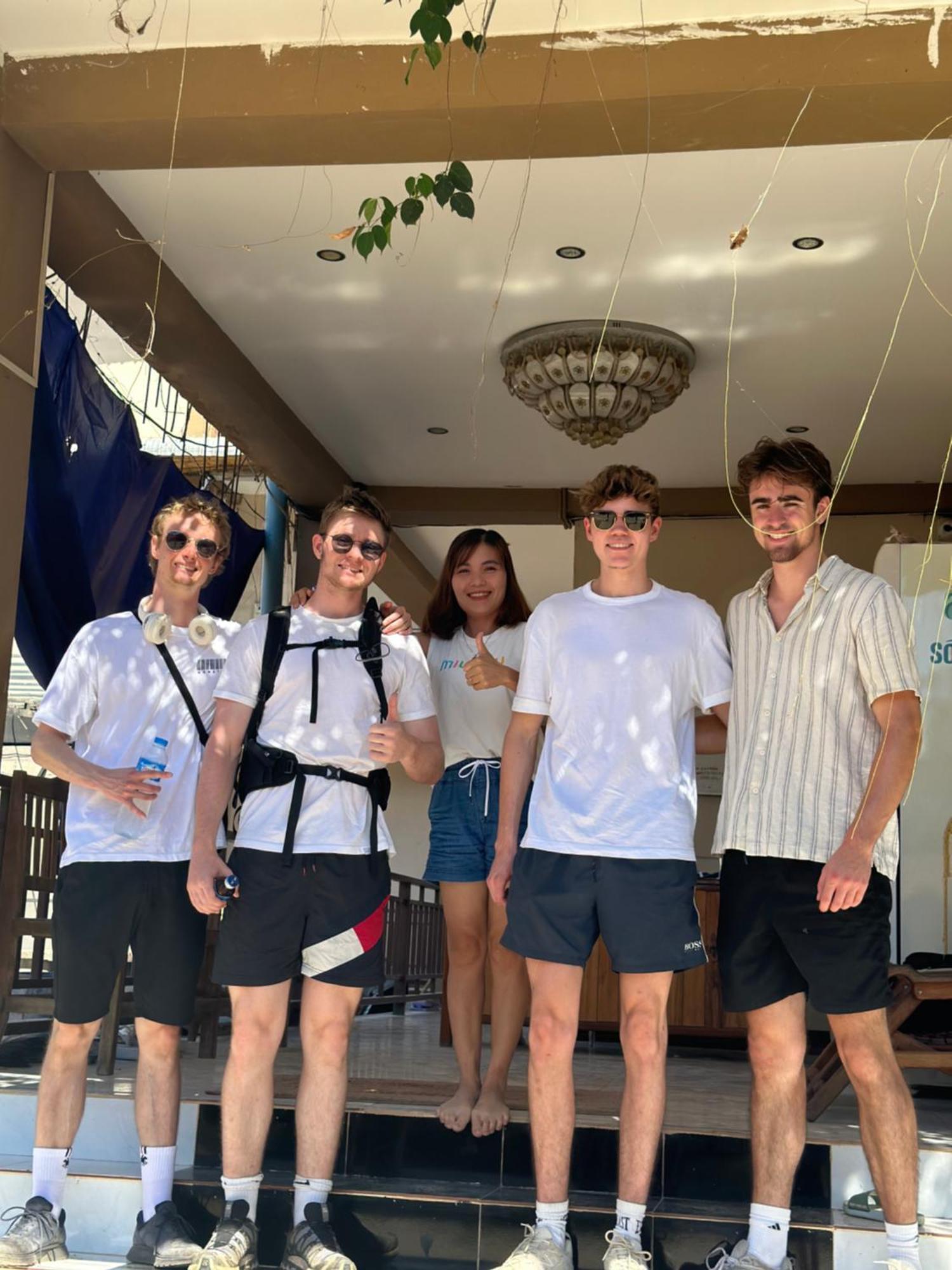 Vang Vieng Guesthouse Екстериор снимка