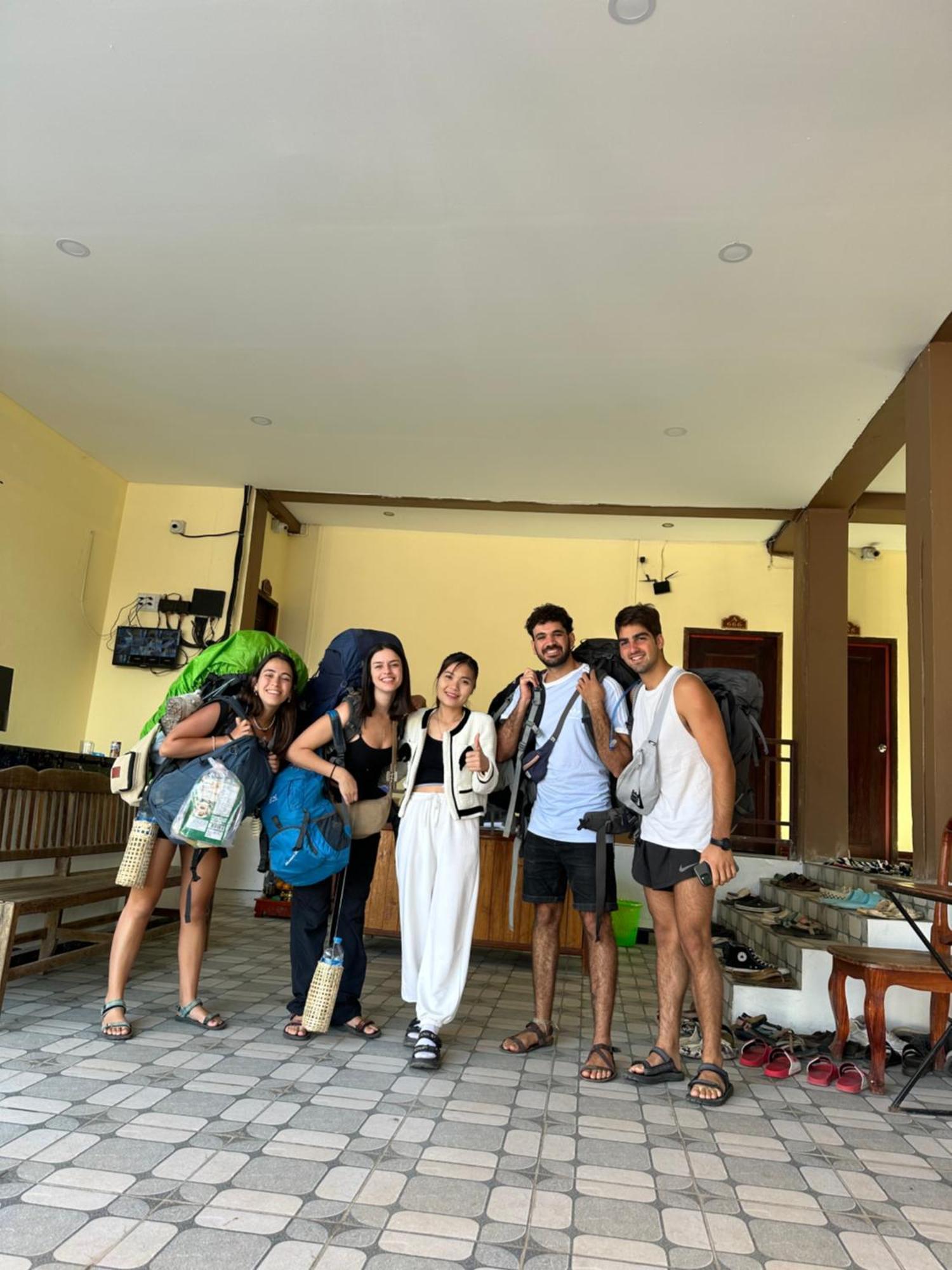 Vang Vieng Guesthouse Екстериор снимка