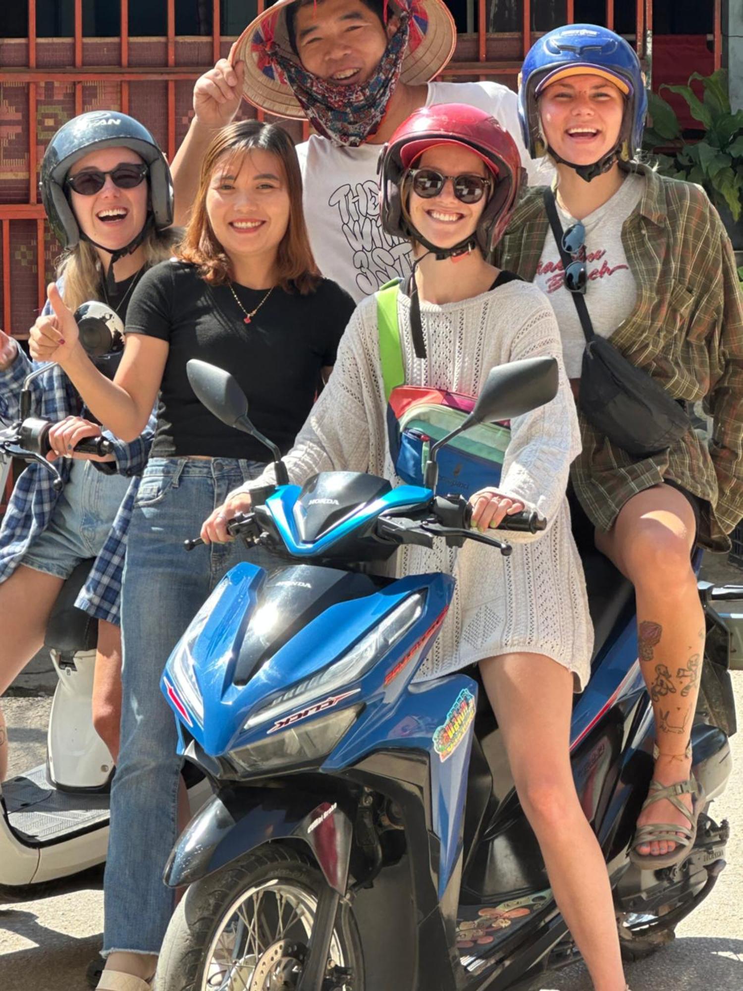 Vang Vieng Guesthouse Екстериор снимка